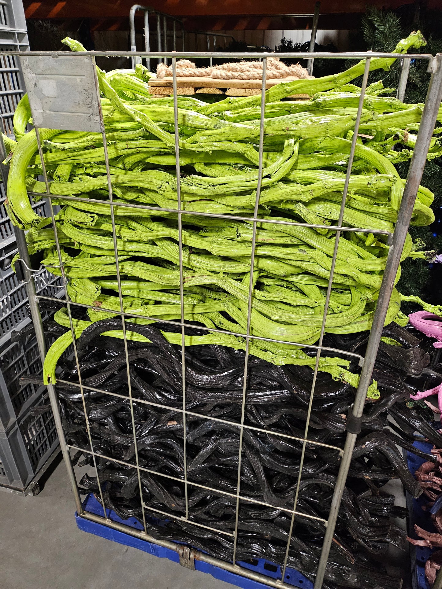 Decoratie takken groen en zwart inclusief rolcontainer
